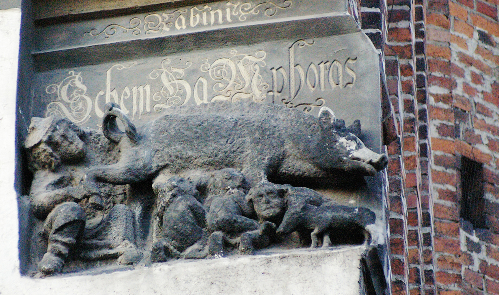 Die antisemitische »Judensau« an der Stadtkirche in Wittenberg. 